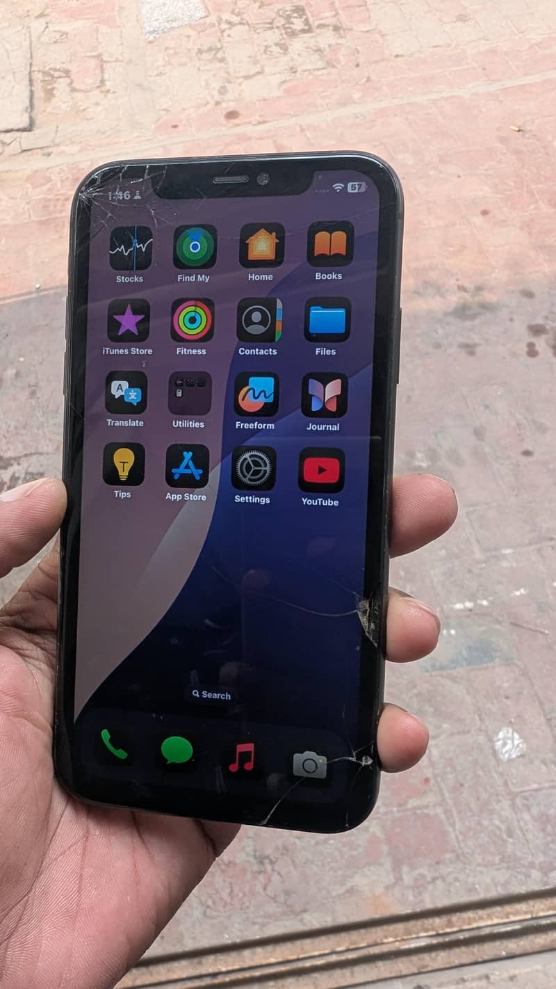 Apple iPhone 11 0