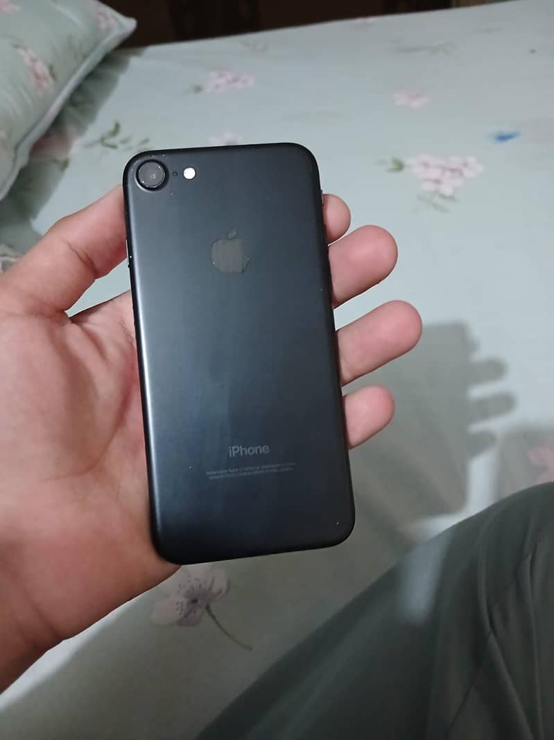 Apple iPhone 7 5