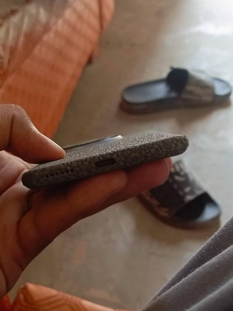 Tecno CAMON 30S 1