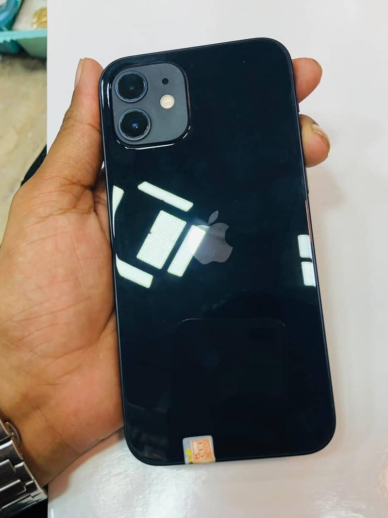 Apple iPhone 12 2