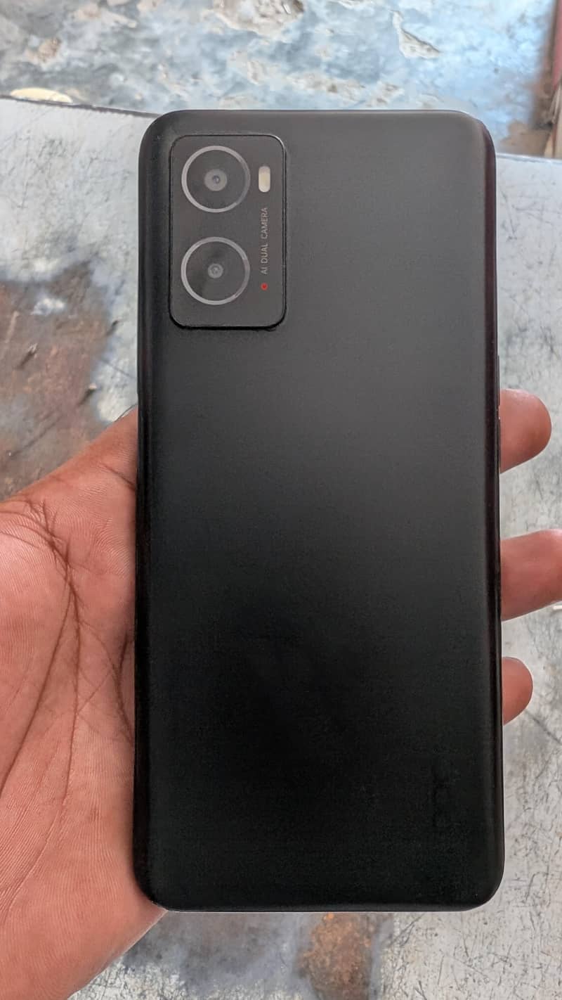 OPPO A76 0
