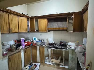 Prime Location Flat Of 1475 Square Feet Available For sale In Clifton - Block 1