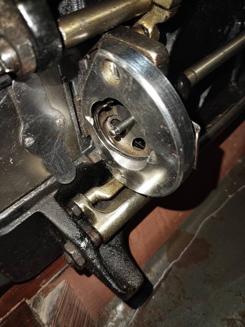 Samad sewing machine 1