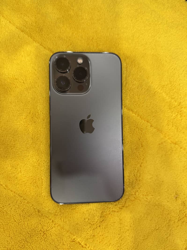 Apple iPhone 13 Pro 1