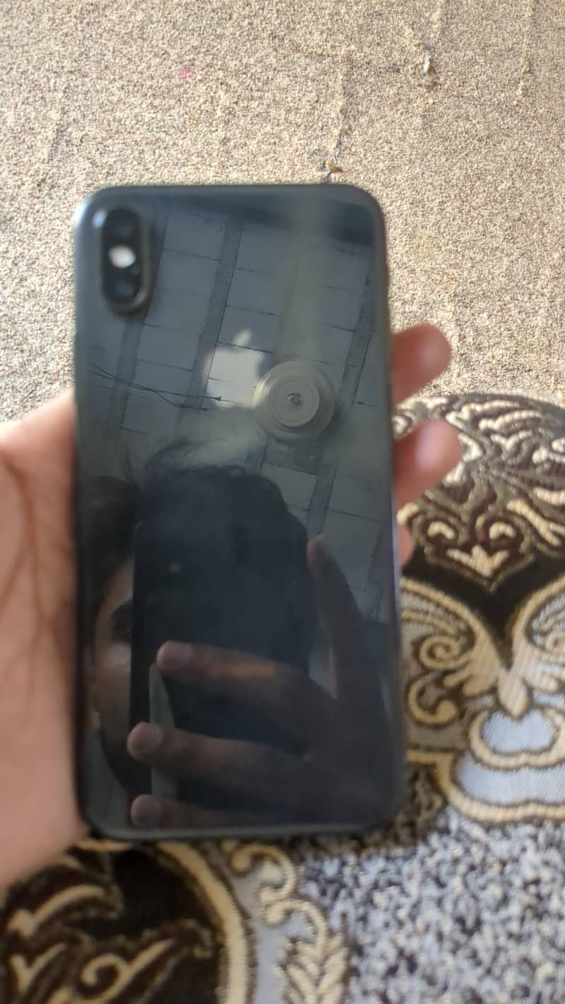 Apple iPhone X 0