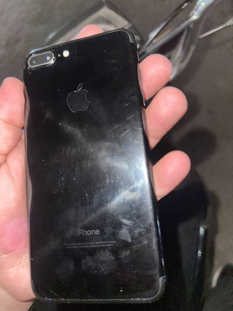 Apple iPhone 7 Plus 1