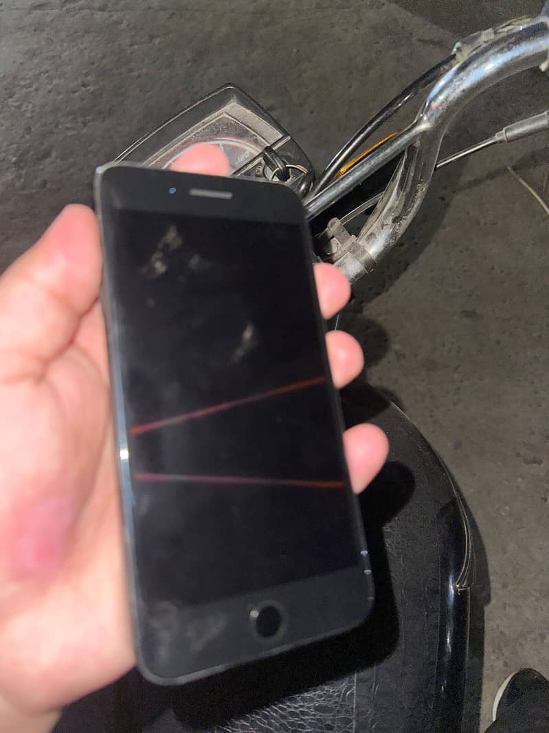 Apple iPhone 7 Plus 2