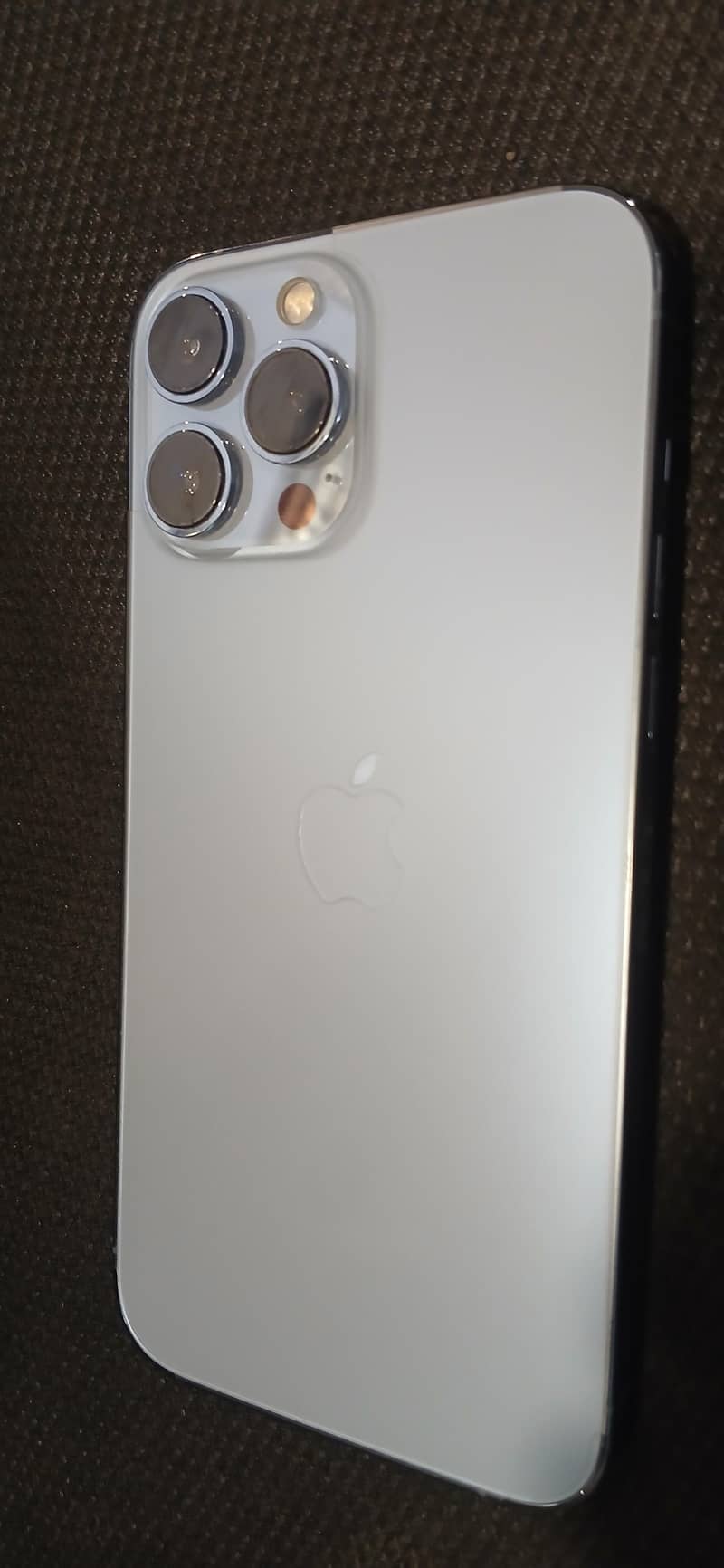 Apple iPhone 13 Pro Max 1