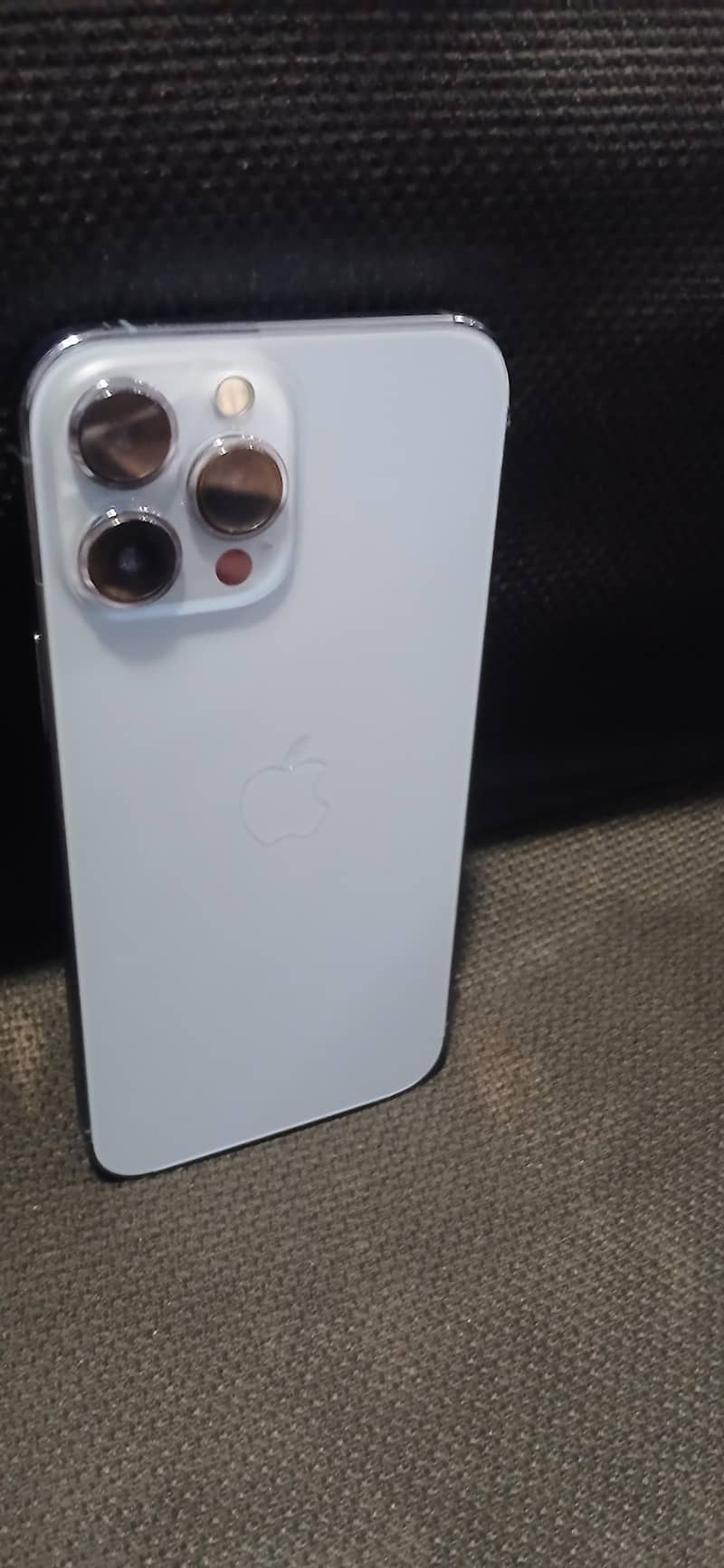 Apple iPhone 13 Pro Max 2