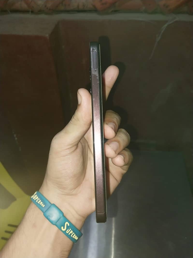 OPPO A6 c 4