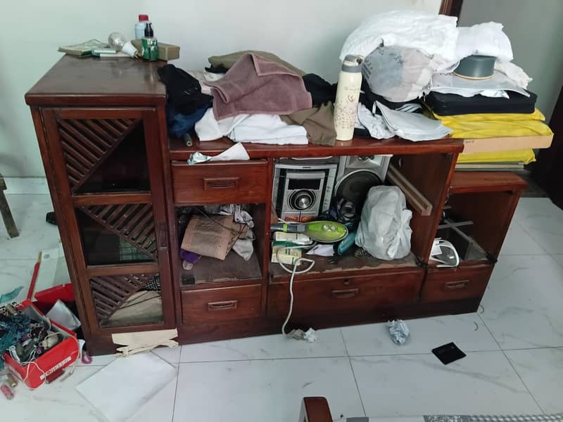 TV Table 0