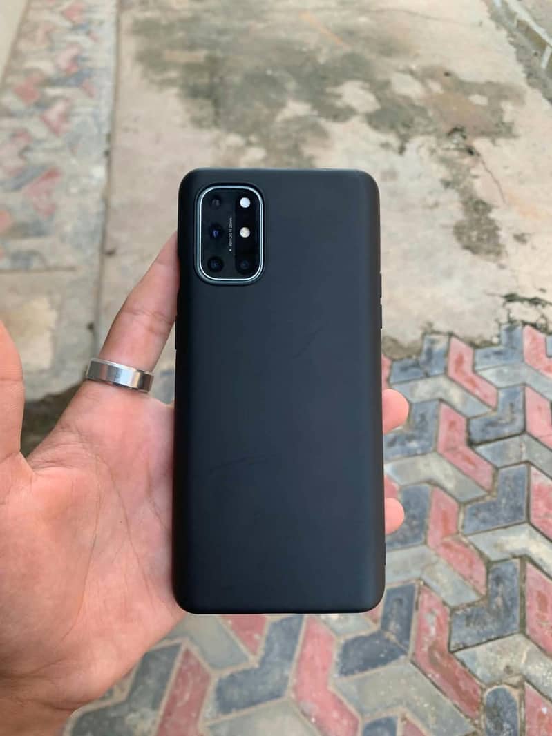 One Plus 8T 0