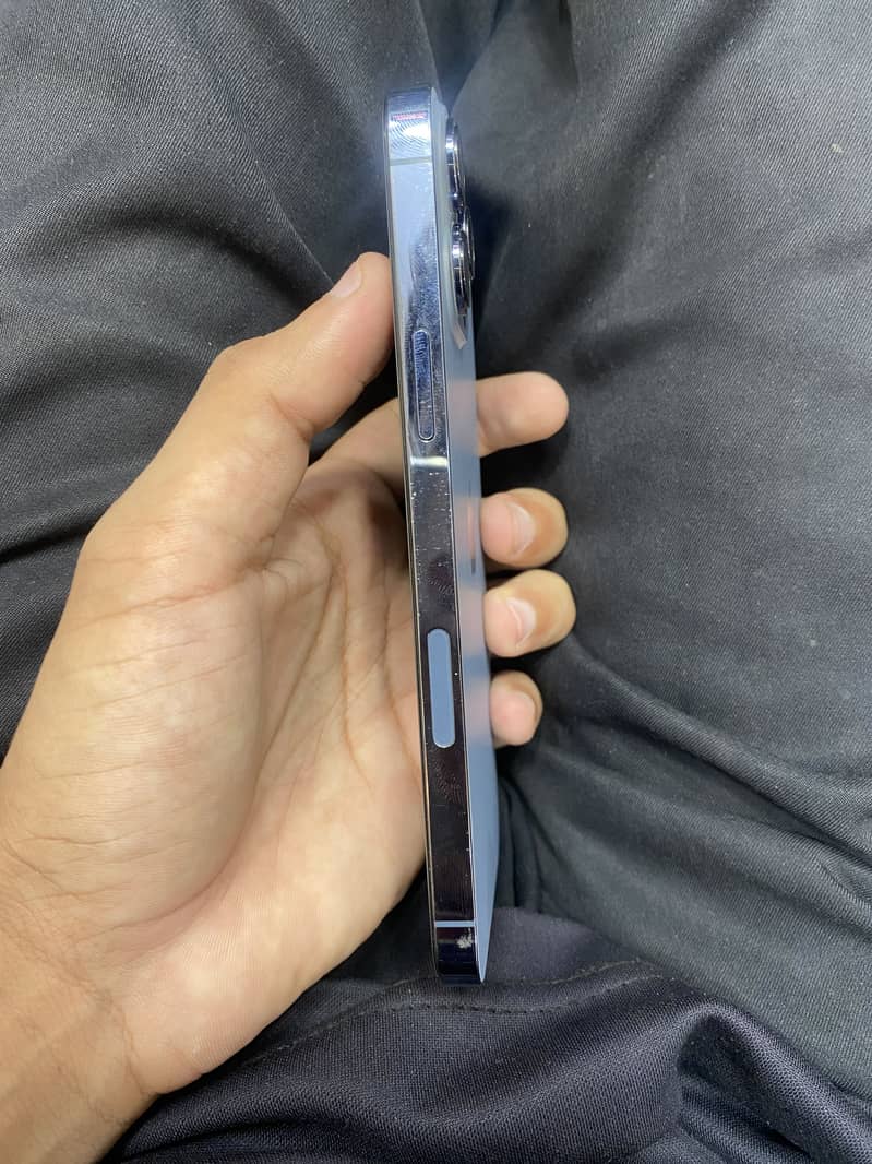 Apple iPhone 13 Pro Max 5