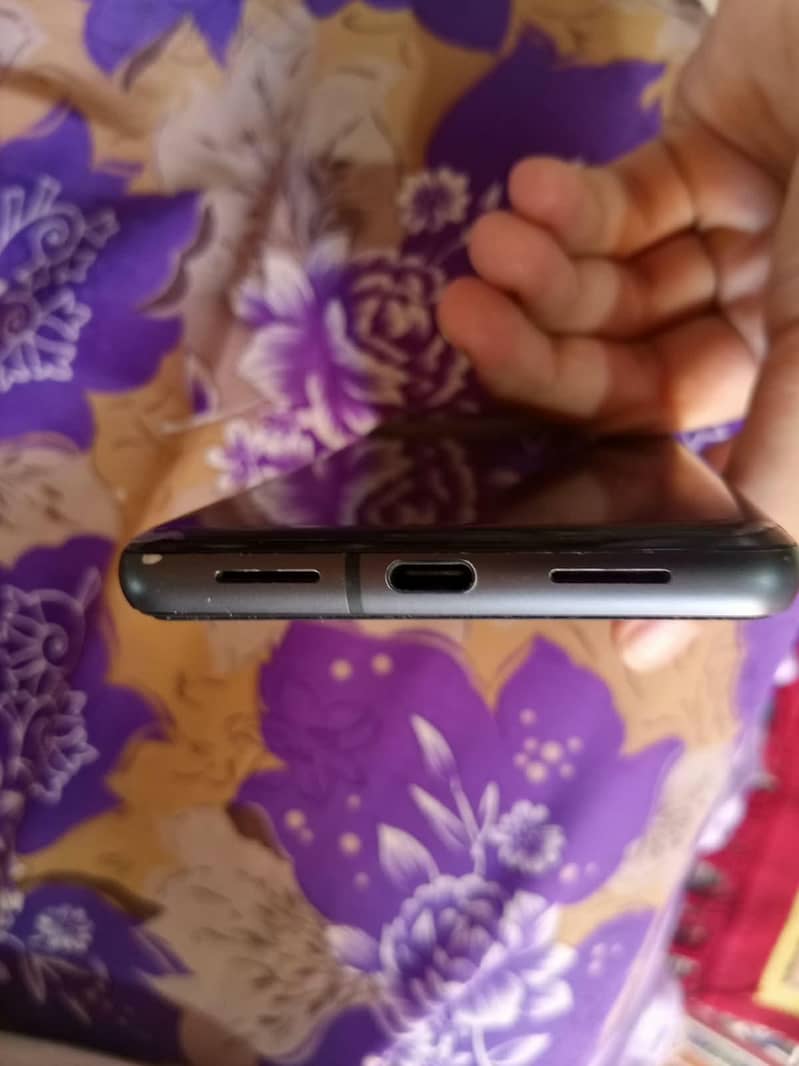 Google Pixel 6a 1