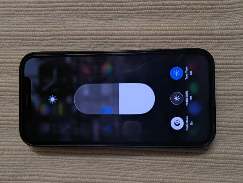 Apple iPhone 12 7