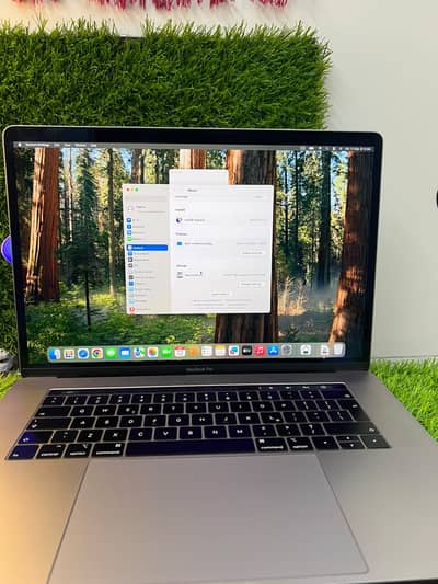 Apple MacBook Pro 2018 15” i7 16GB   512GB TouchBar