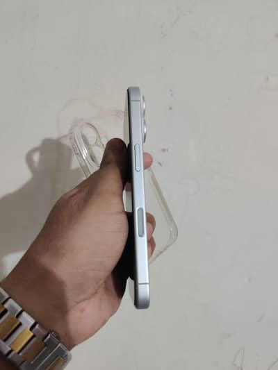 iPhone 16 JV 128GB – Excellent Condition – Rs. 139,000 – Without Box