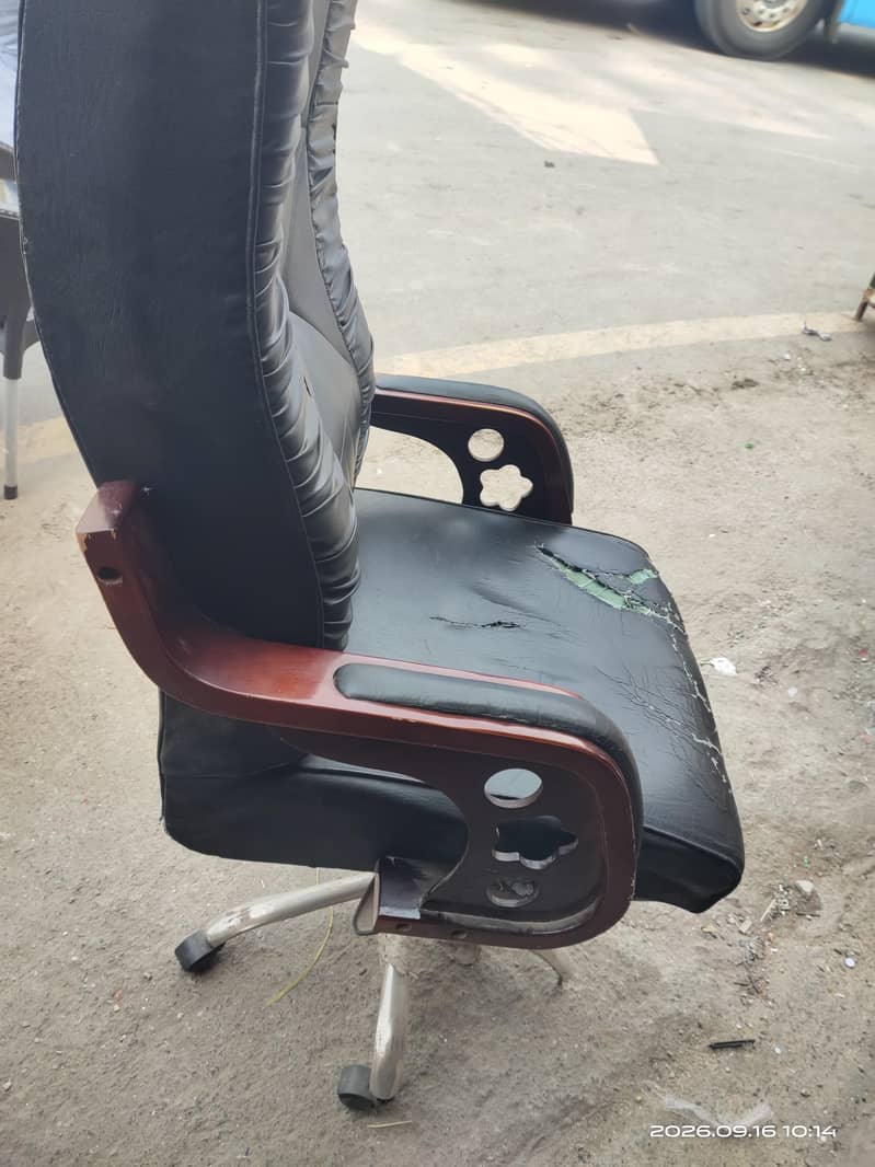 chair 3