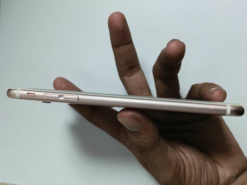 Apple iPhone 6S Plus 1