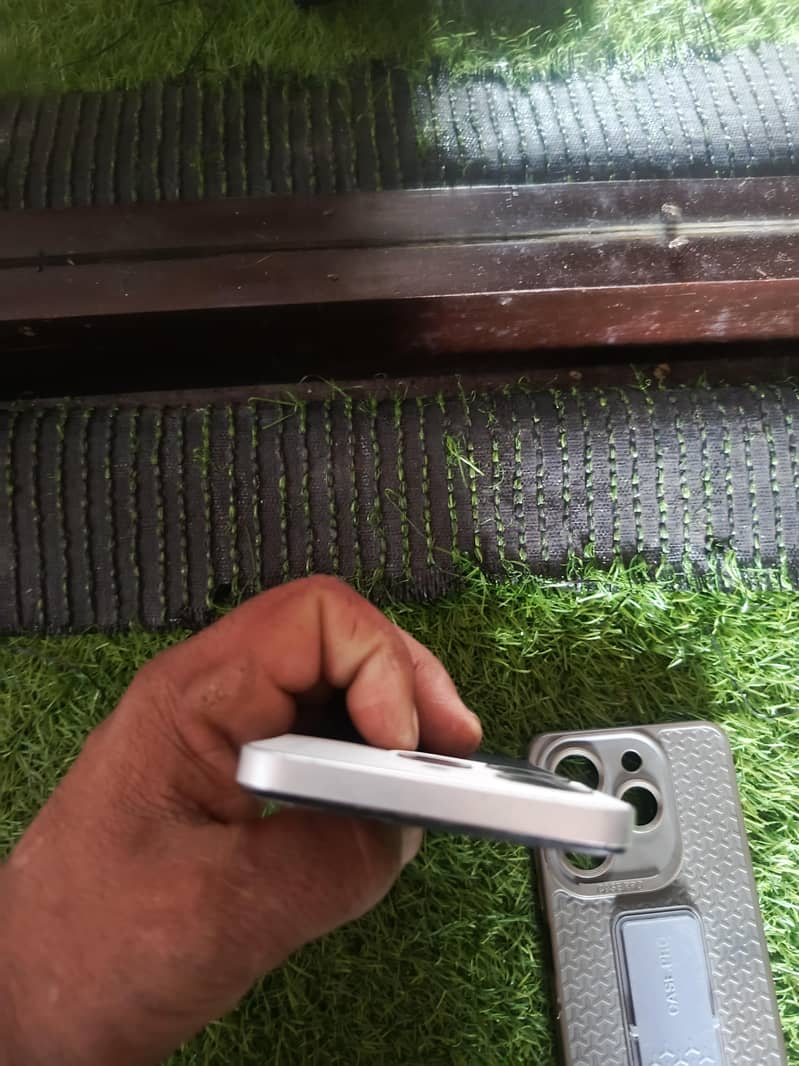 spark 10 pro 3