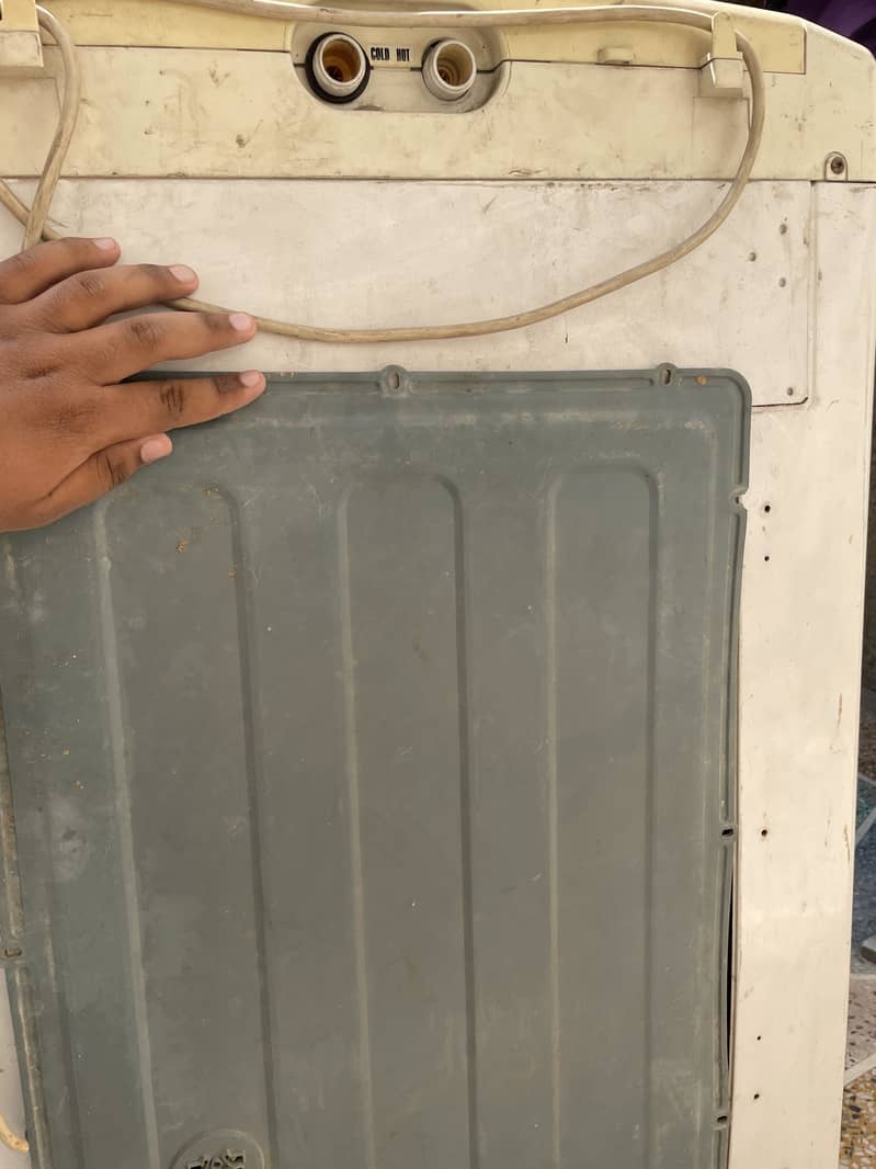 Dawlance auto matic machine 1