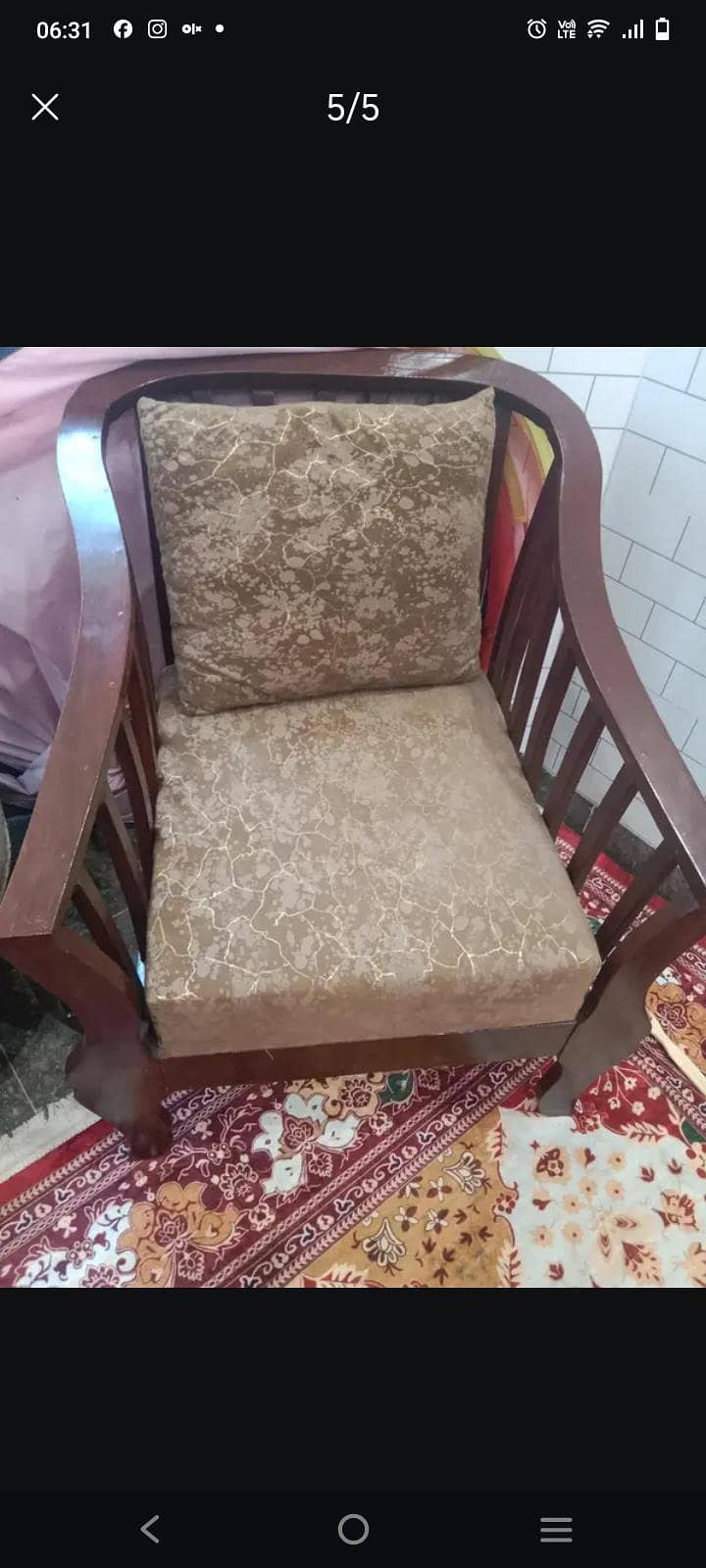 5 seater sofa with table 2