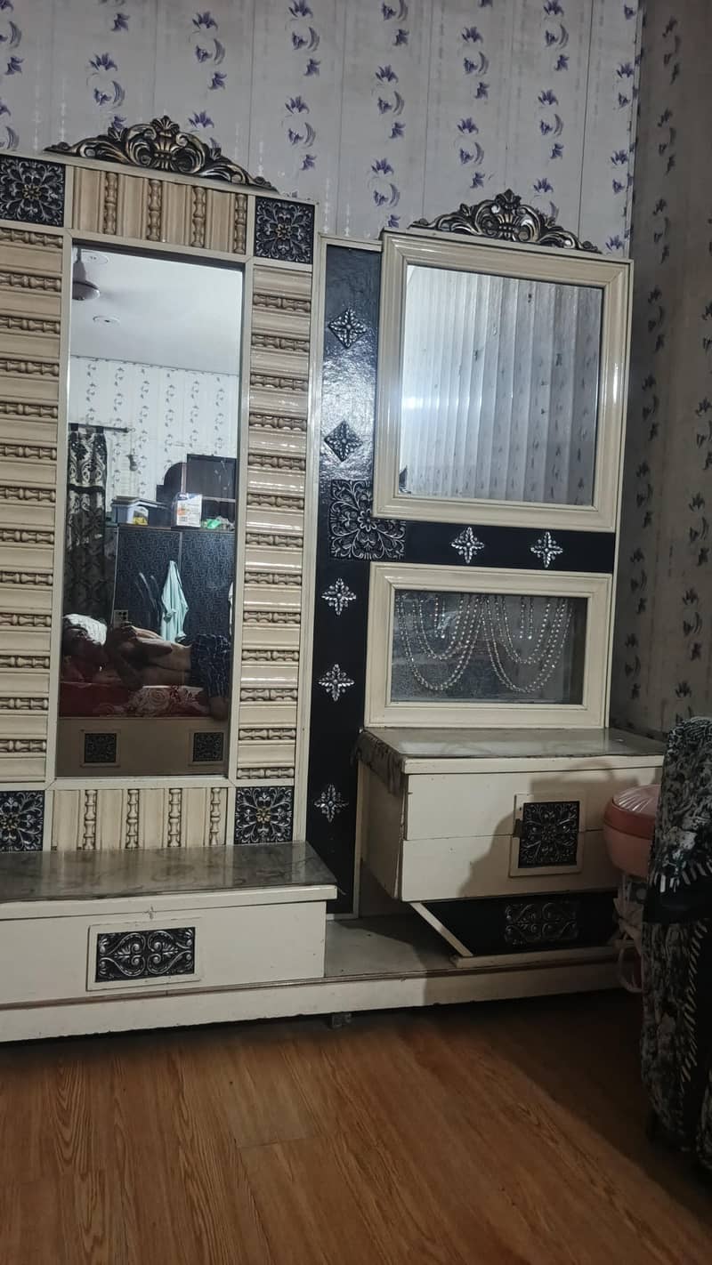 Bed Showcase Dressing table 4