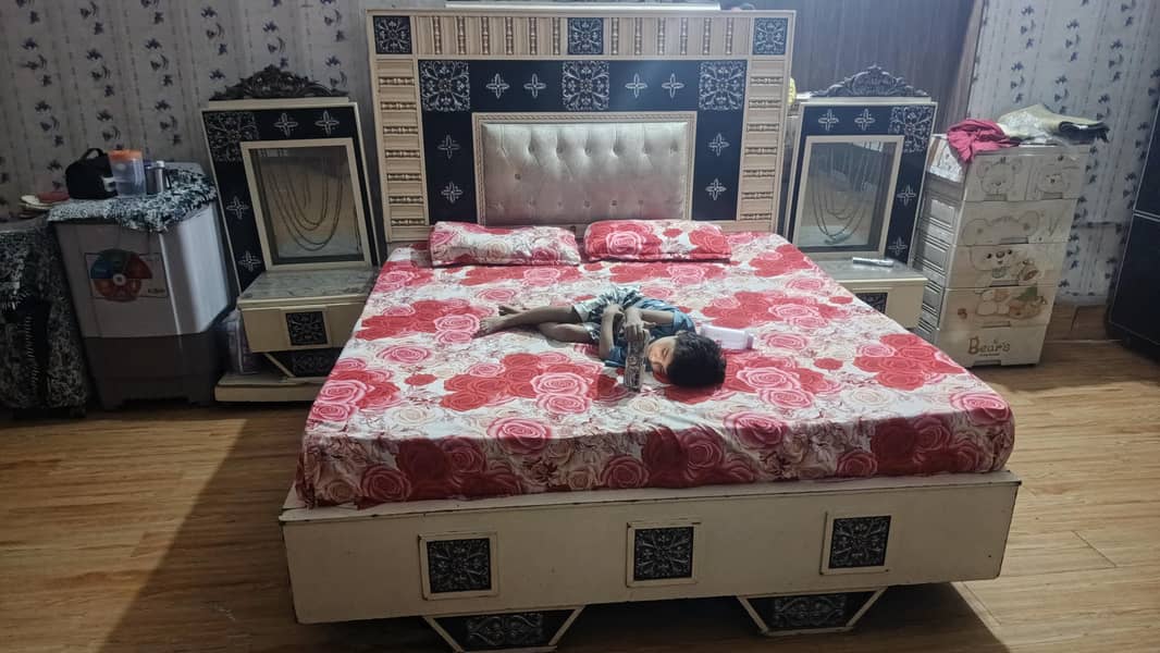 Bed Showcase Dressing table 5