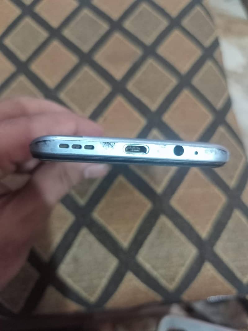 tecno spark 7pro 3