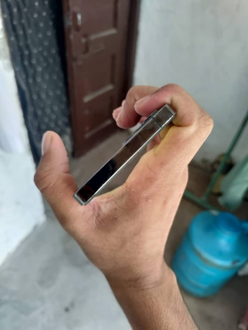 Apple iPhone 12 Pro 5