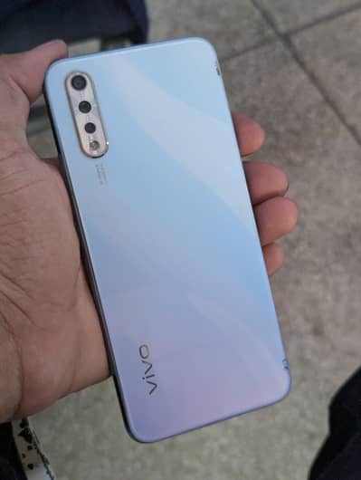 Vivo S1