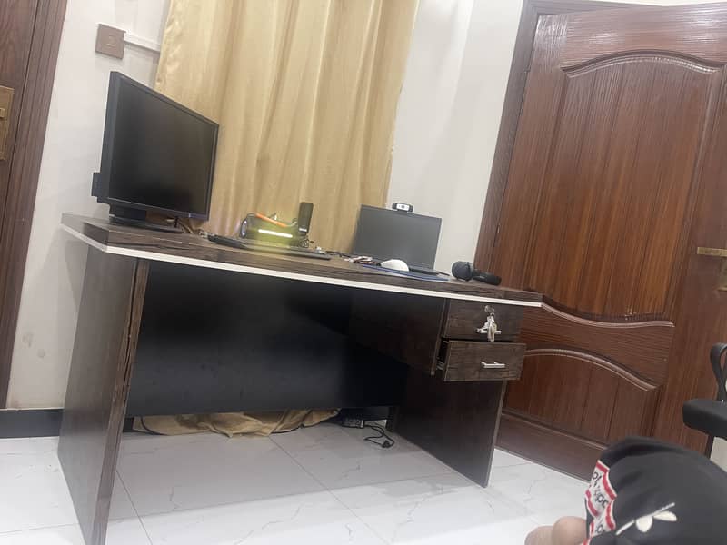 Computer Table / Study Desk 1