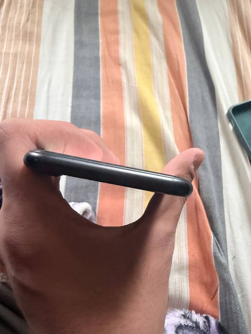 Apple iPhone 7 1