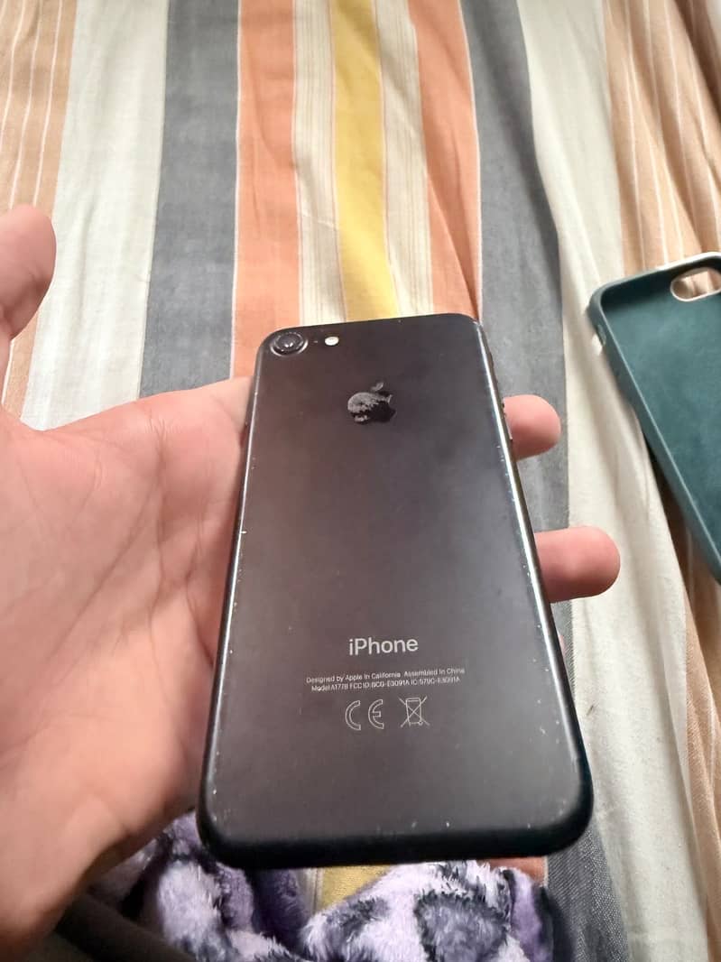 Apple iPhone 7 6