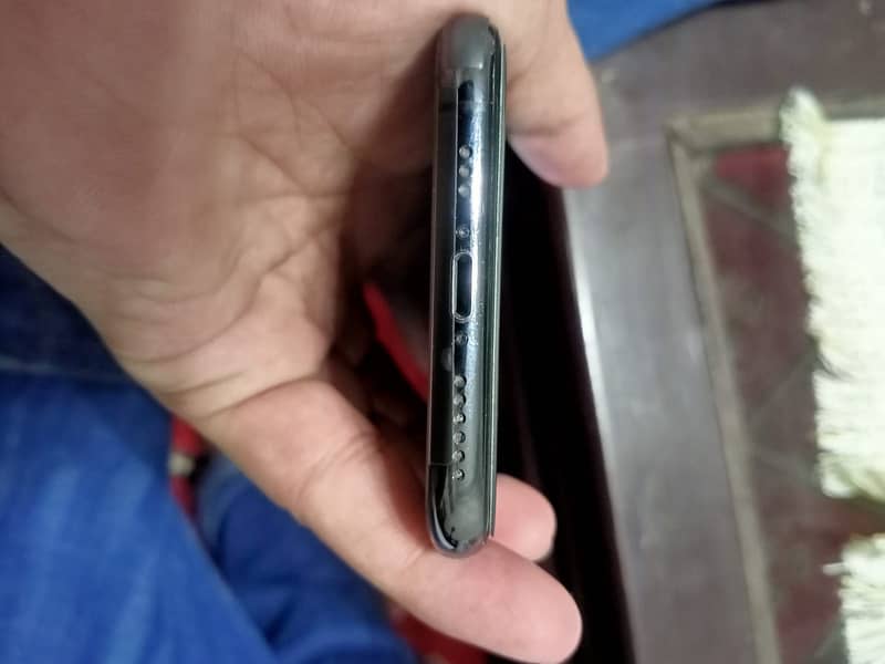 Apple iPhone 11 Pro 8