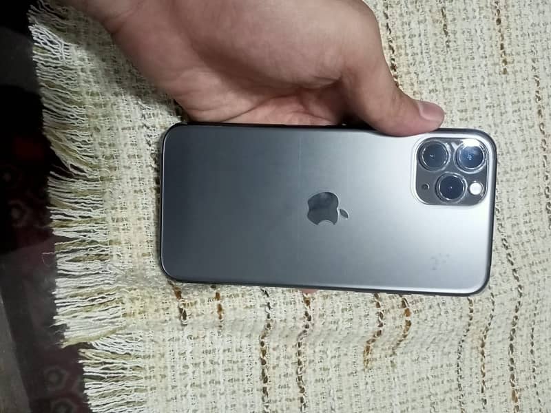 Apple iPhone 11 Pro 13
