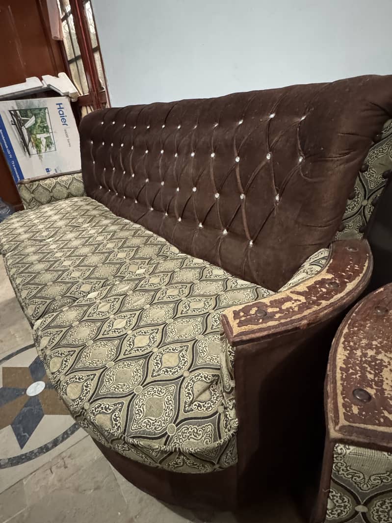 Sofa set for sell 10