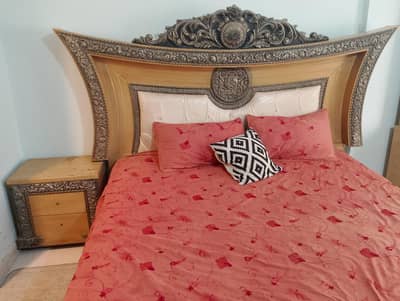 Selling my beautiful furniture Including Bed set dressing and almari