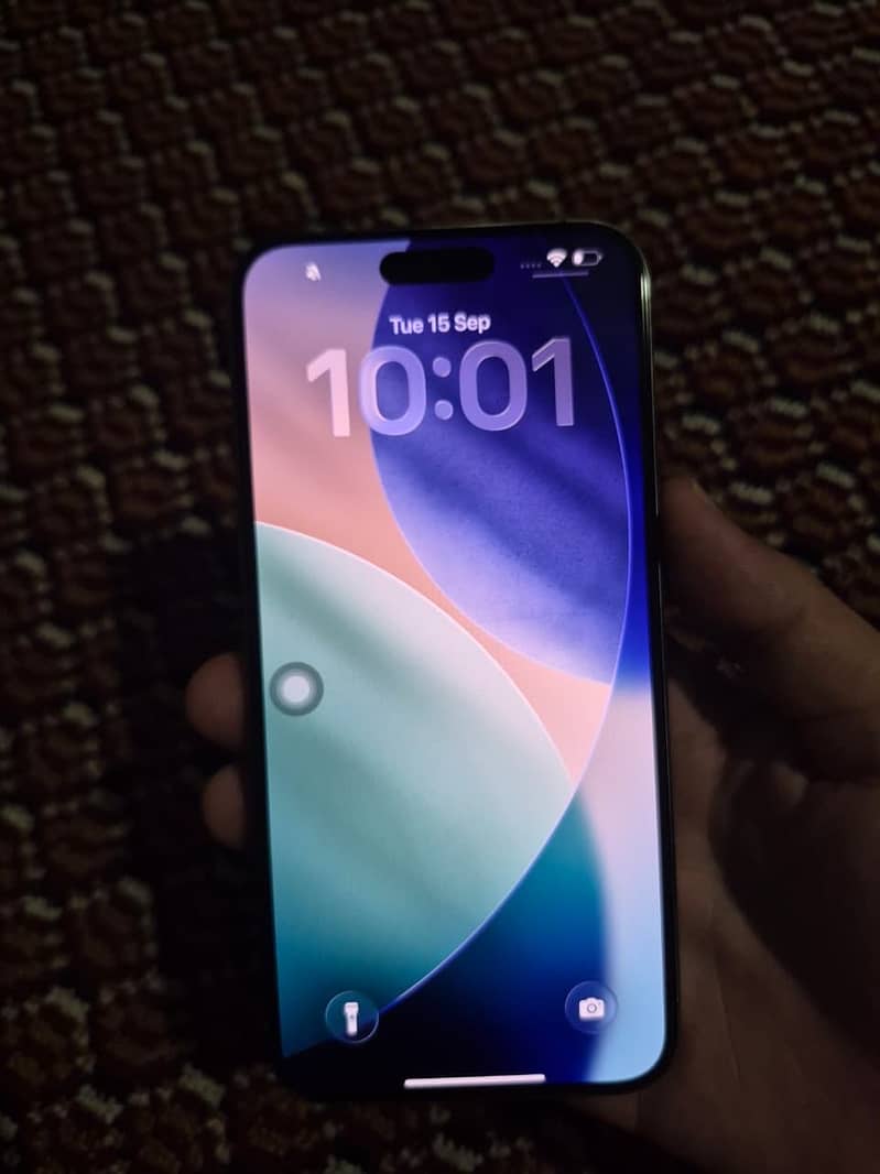Apple iPhone 15 Pro Max 1