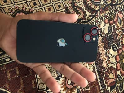 Apple iPhone 13