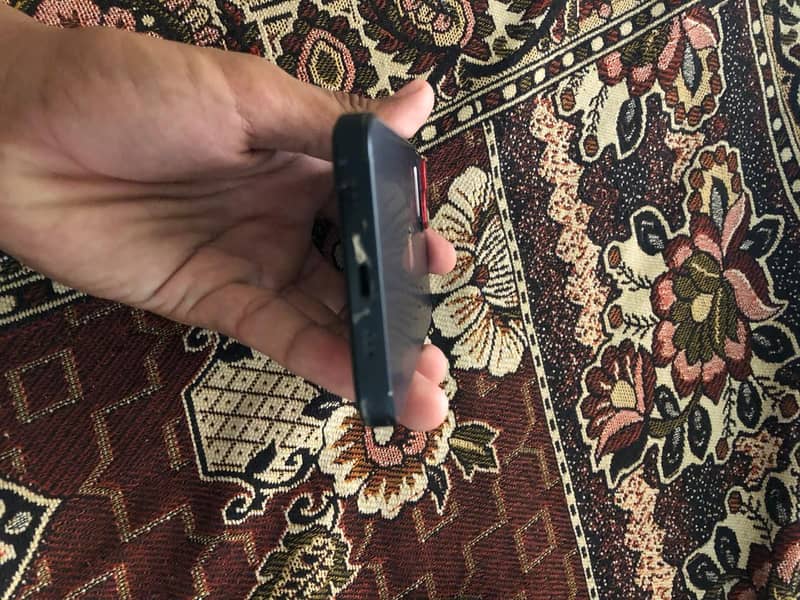 Apple iPhone 13 3