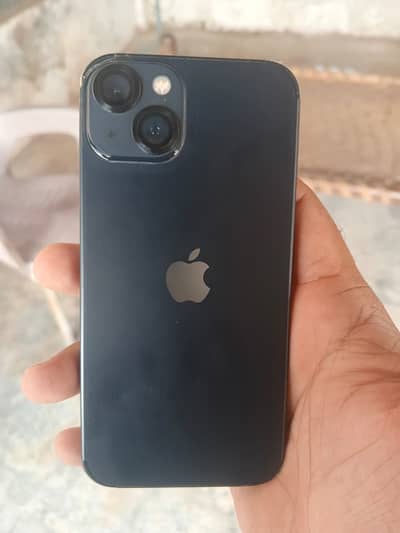 Apple iPhone 13