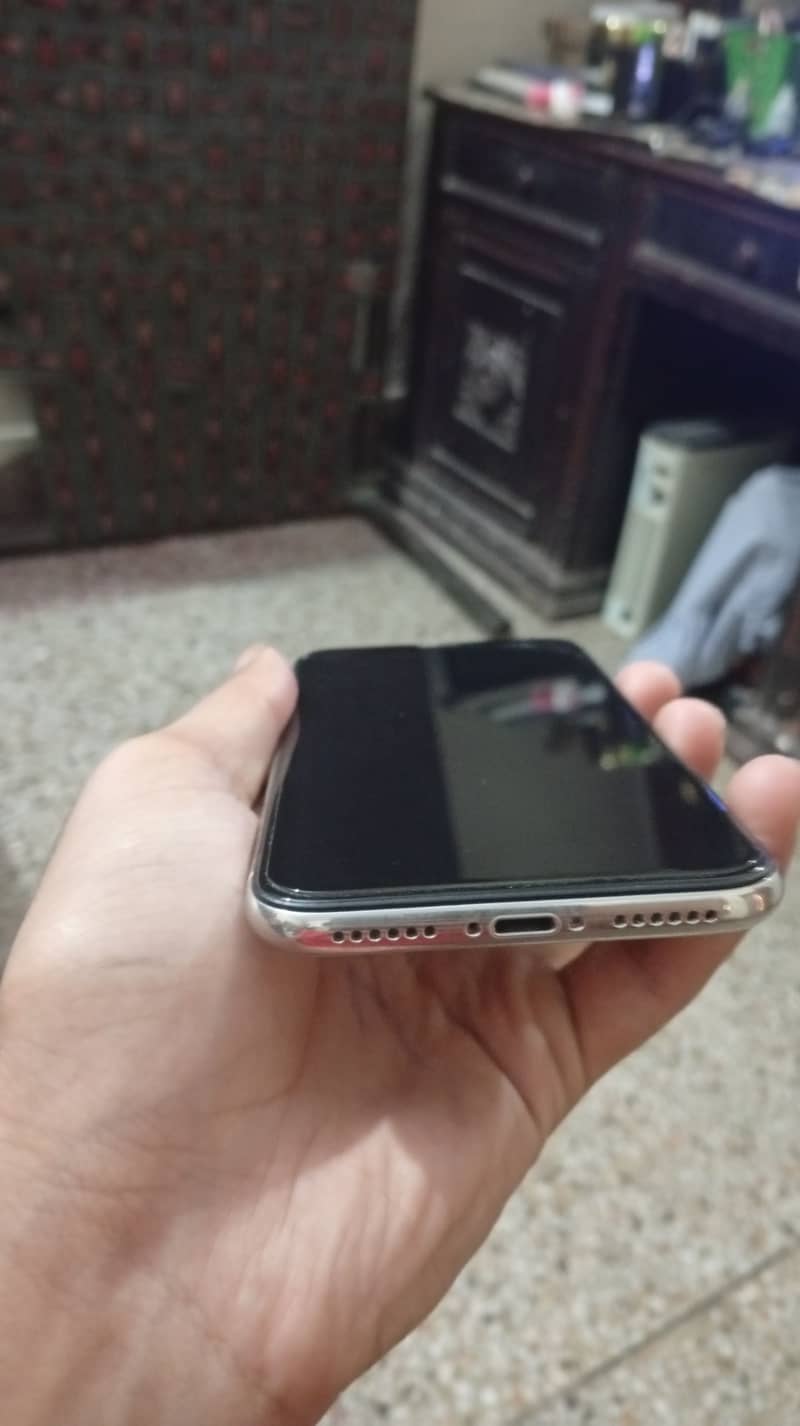 Apple iPhone X 1