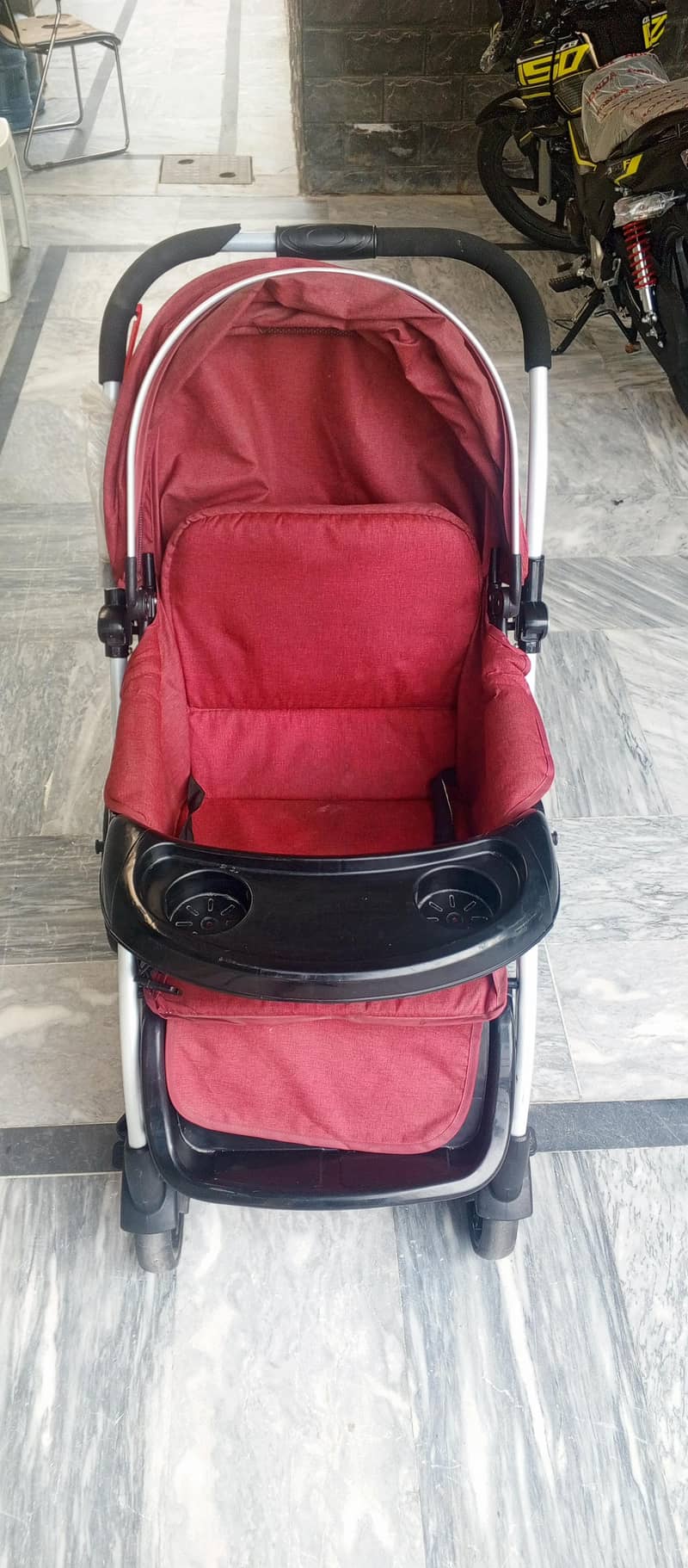 Stroller 0