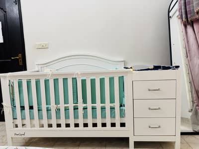 Zubaidas Baby Cot