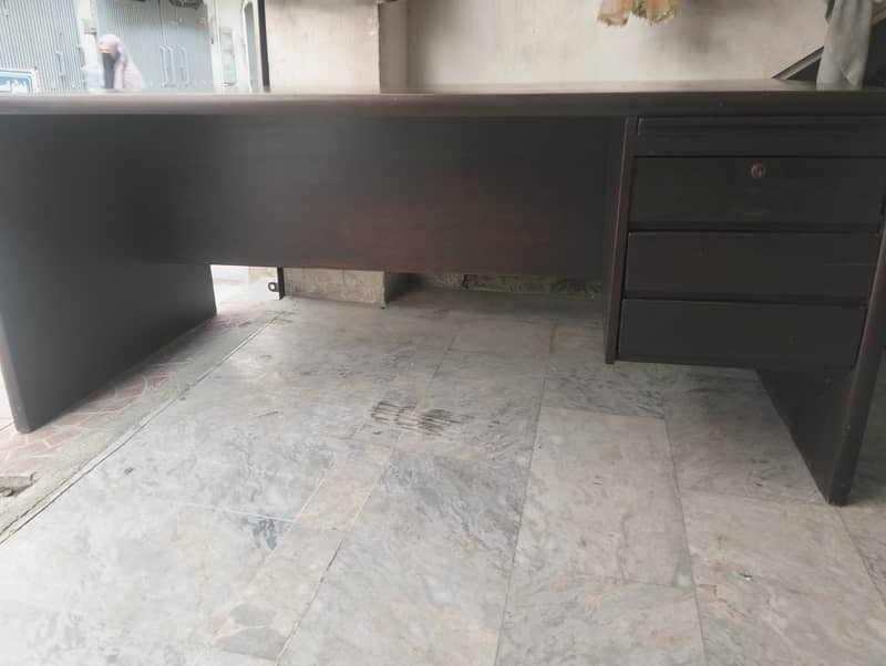 Office table executive table 3