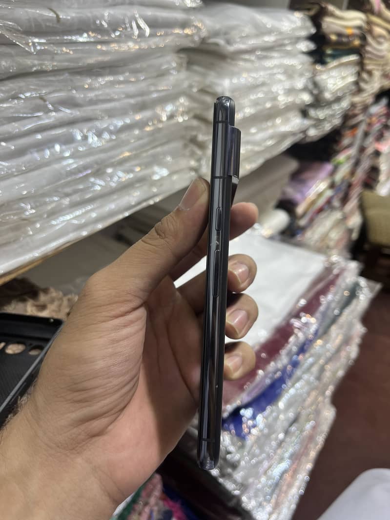 Google Pixel 8 Pro 2
