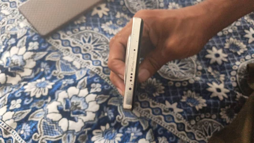 Tecno CAMON 30 2
