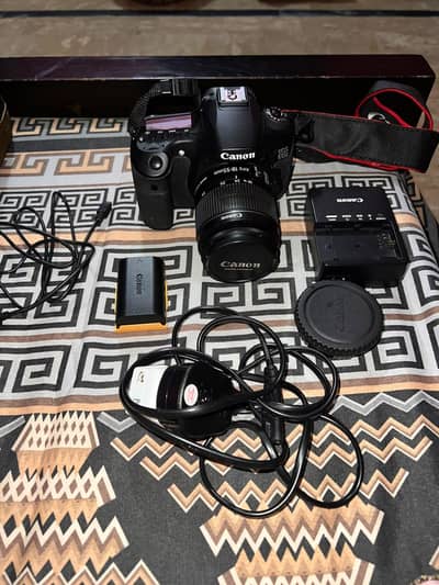 Canon EOS 60D Camera with 18-55 lens