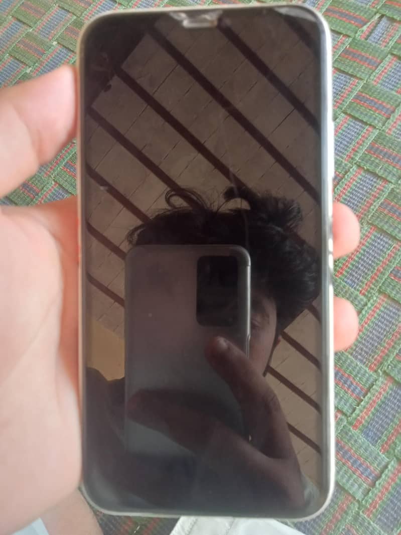 Apple iPhone 11 3